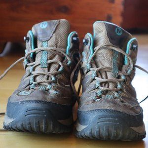 Merrell Women's Salida Mid Waterproof Hiking Boots